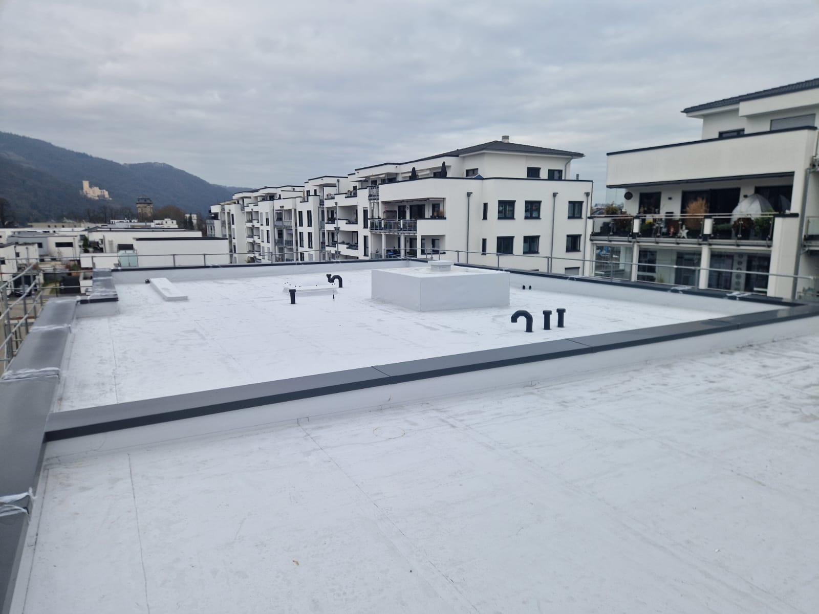 Moderne Flachdachabdichtung in der Region Neuwied