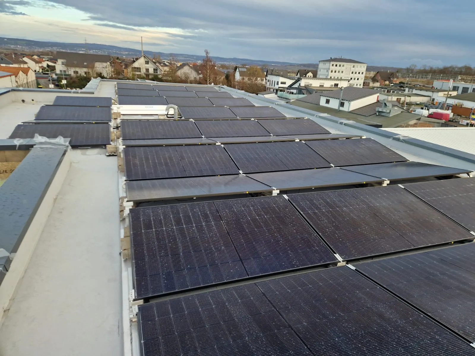 PV-Anlage Flachdach Gewerbe